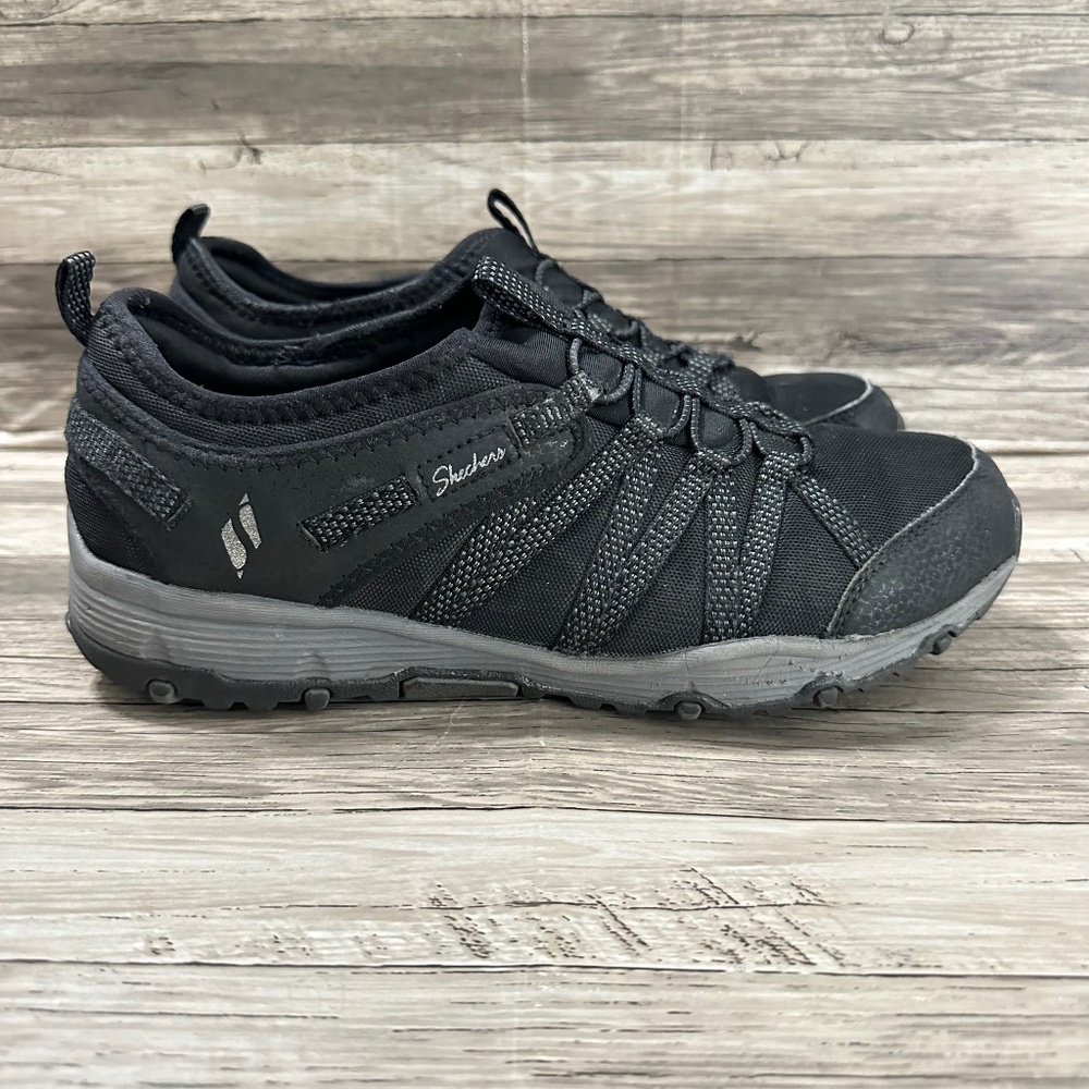 Skechers Seager Sneakers Womens 7.5 Black Bungee Comfort Memory Foam Shoes